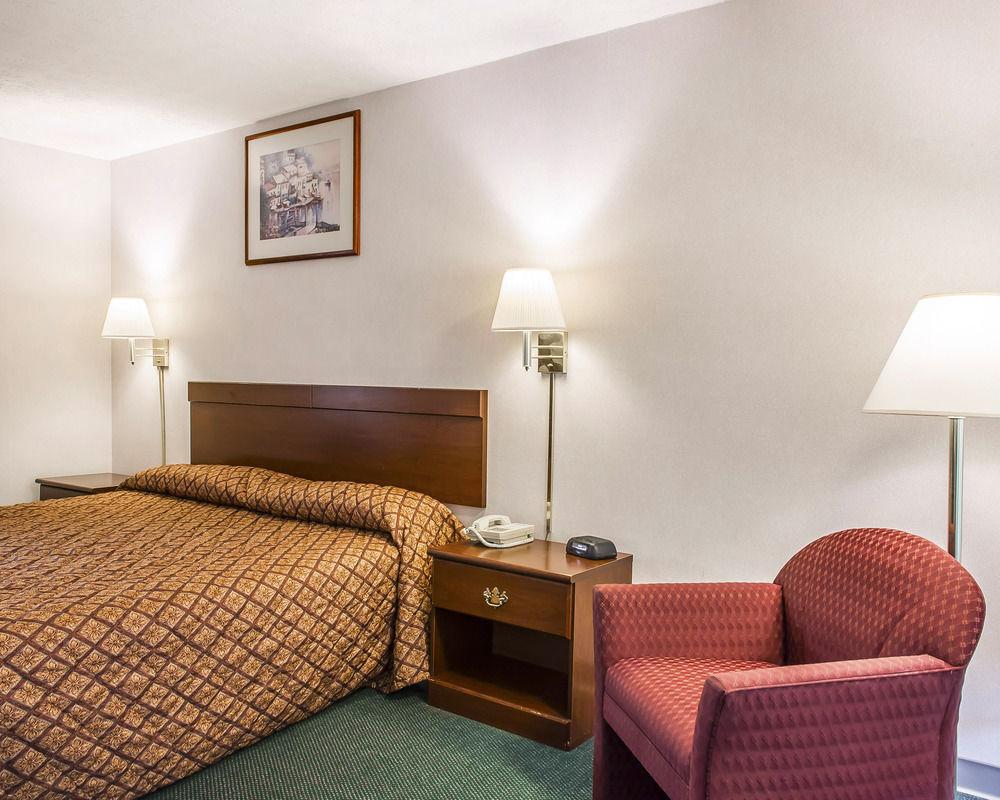 Red Roof Inn Walton - Richwood Eksteriør bilde